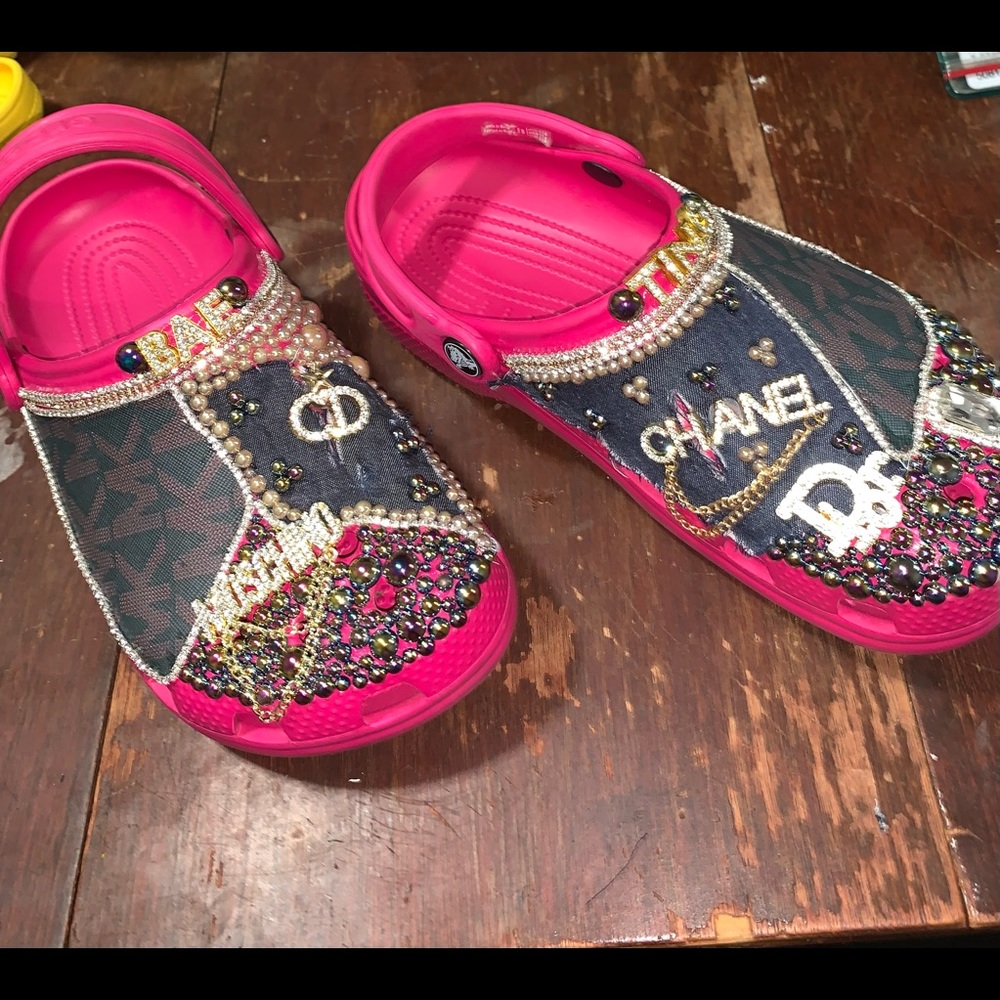 Hand designed Crocs - Picture 2 of 5
